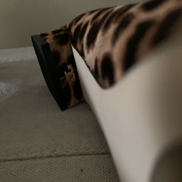NIB TORY BURCH GIGI PUMP - LEOPARD PRINTED HAIRCALF 7.5 - Picture 6 of 9